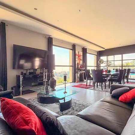 Magnifique Vue Mer&montagne Avec Piscine *
